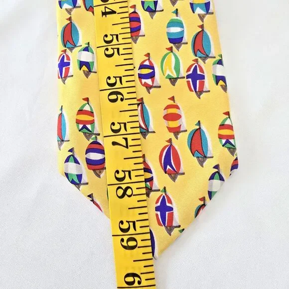 Alynn Neckwear - 100% Silk Tie "Spinnaker Run" Yellow Made in USA 59.4" x 3.5" - Picture 4 of 6